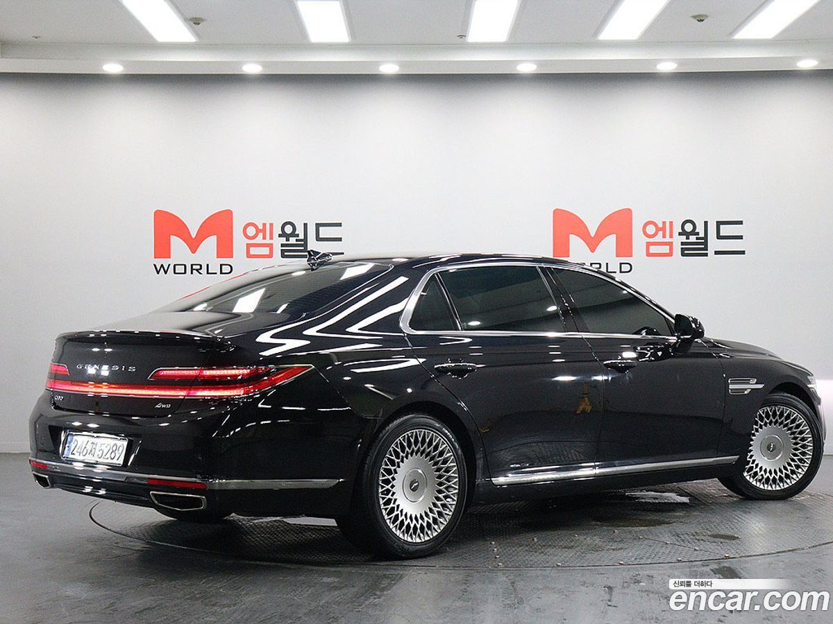 Genesis G90