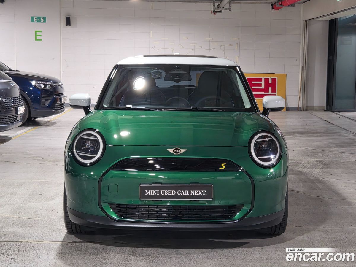 Mini Cooper Mk4