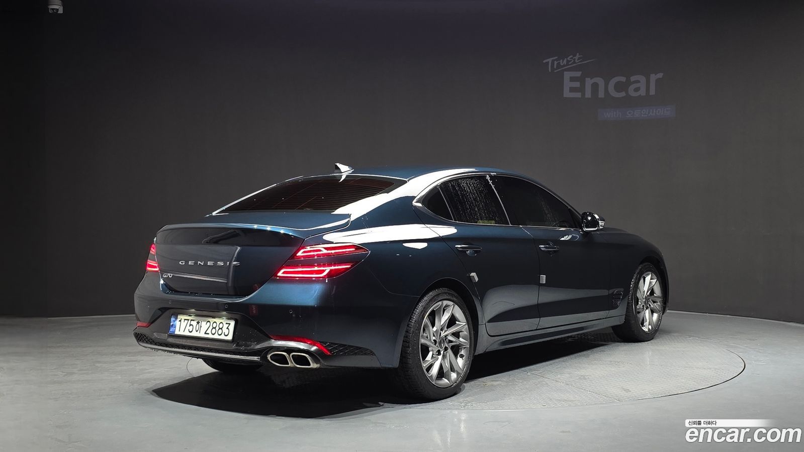 Genesis G70
