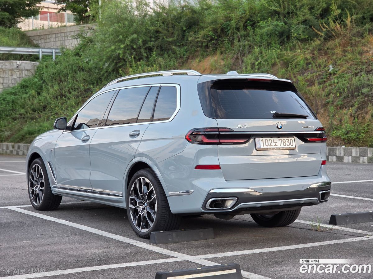 BMW X7