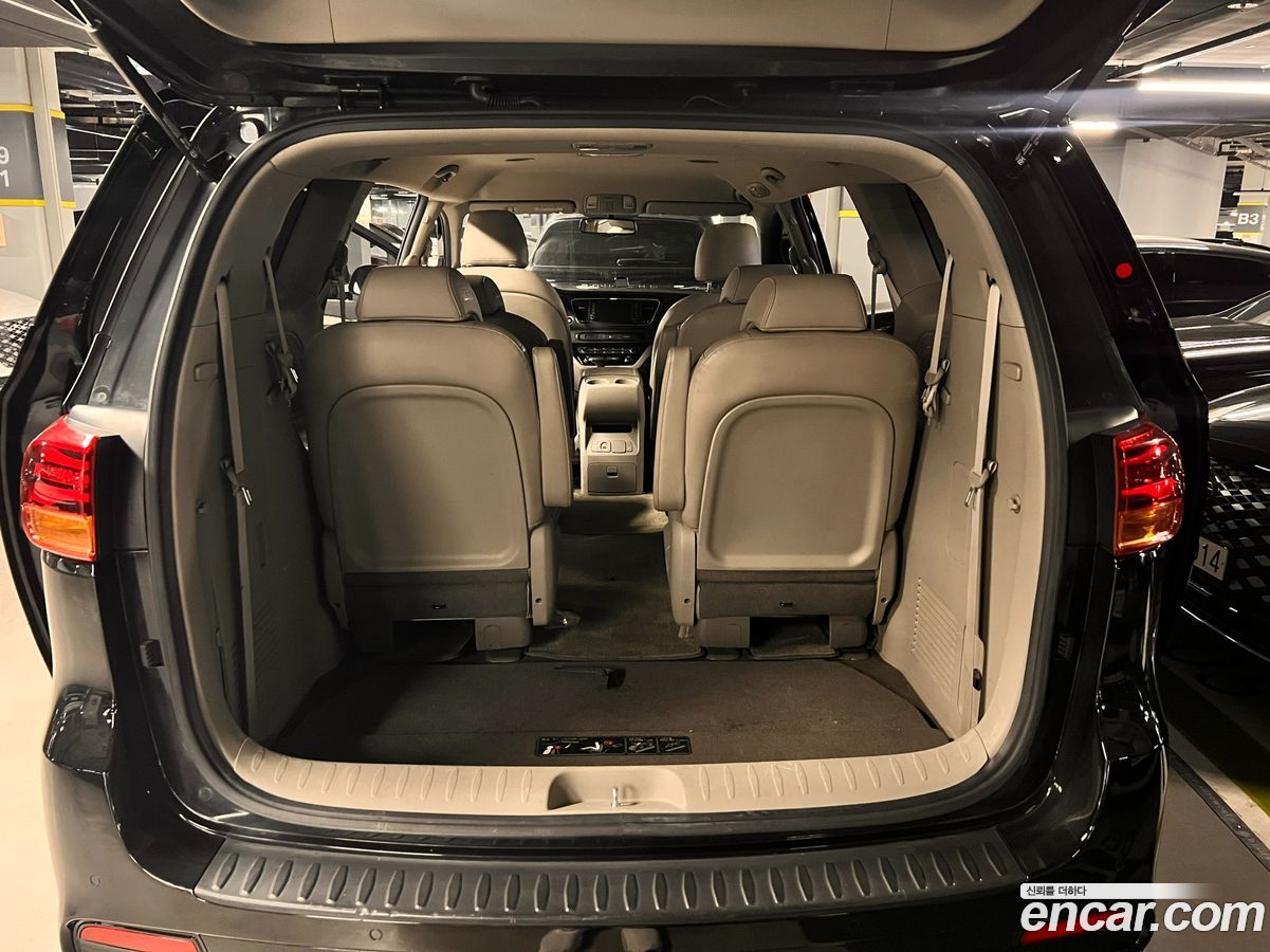 Kia Canival