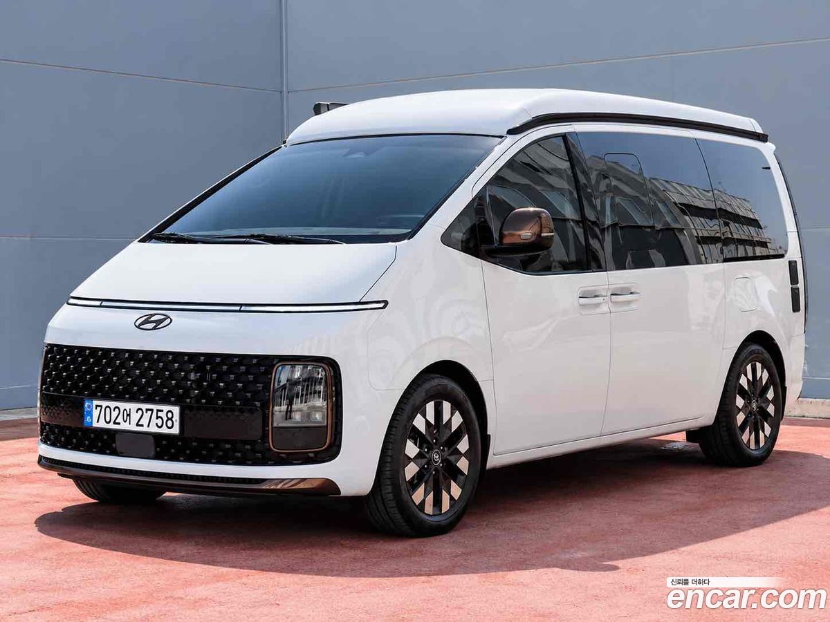Hyundai Staria