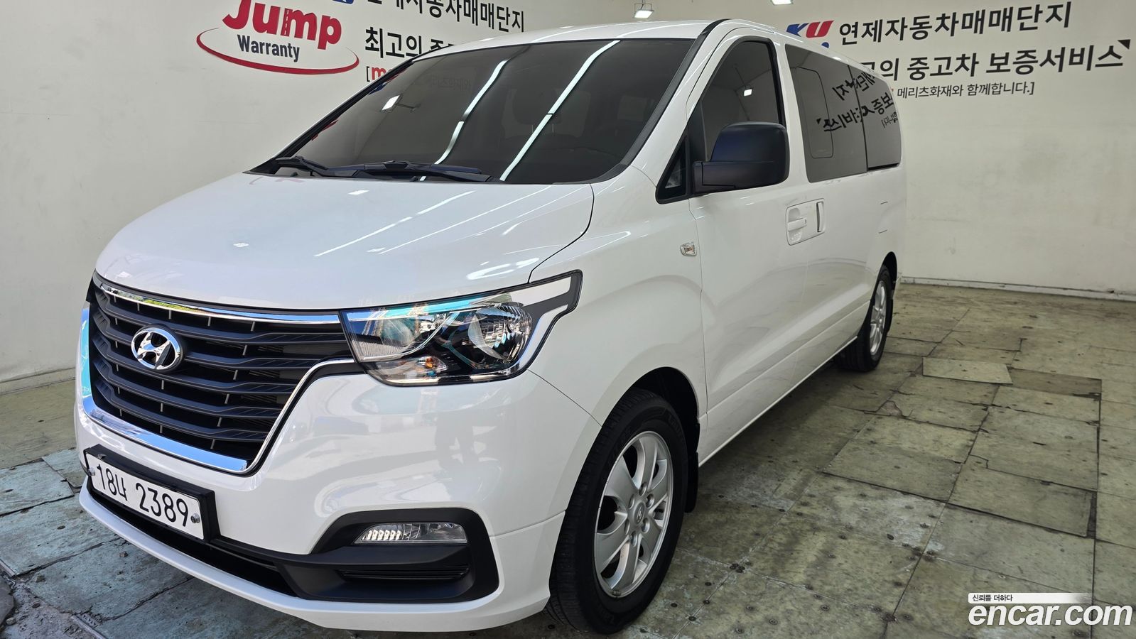 Hyundai Starex