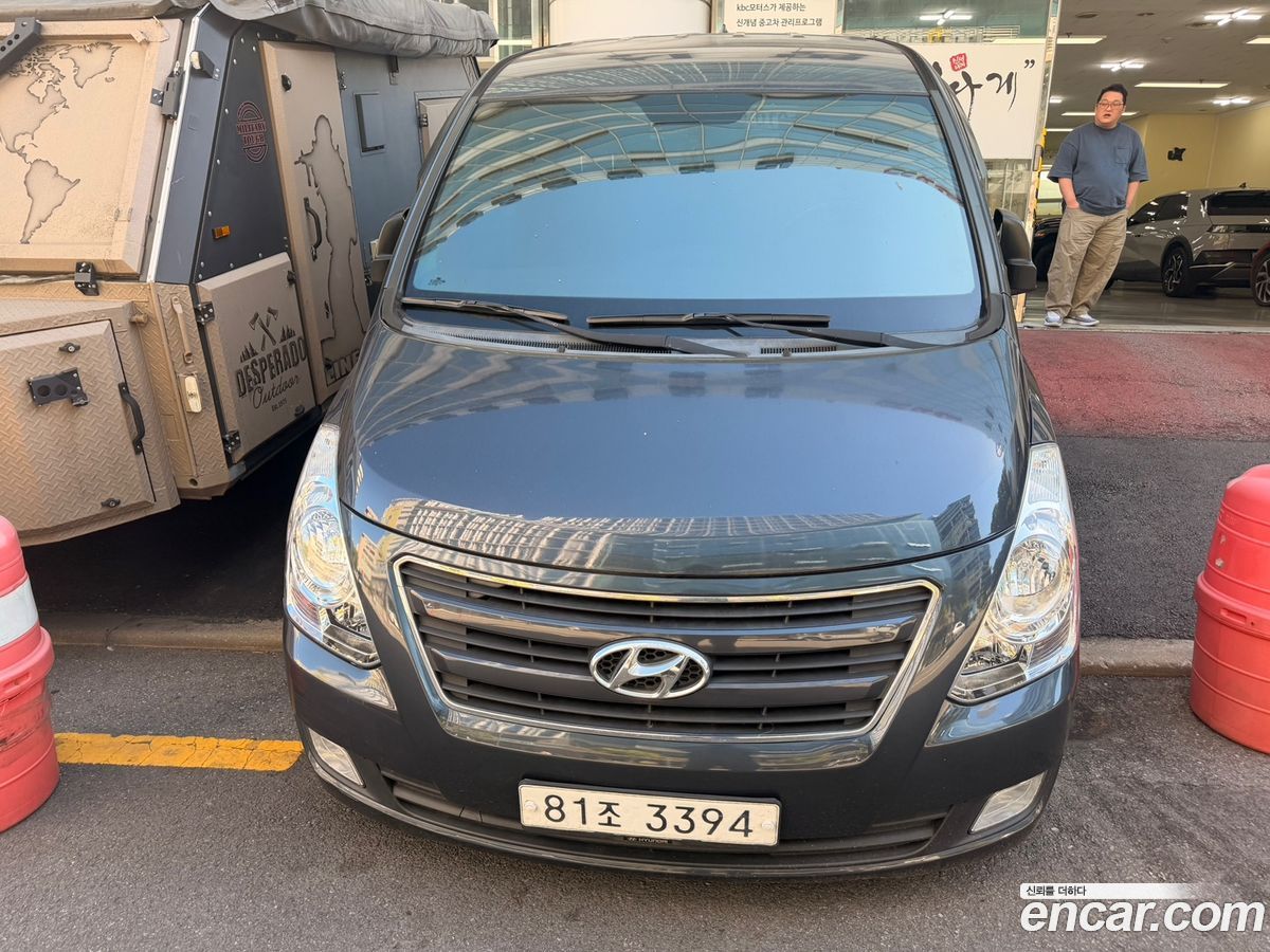 Hyundai Starex