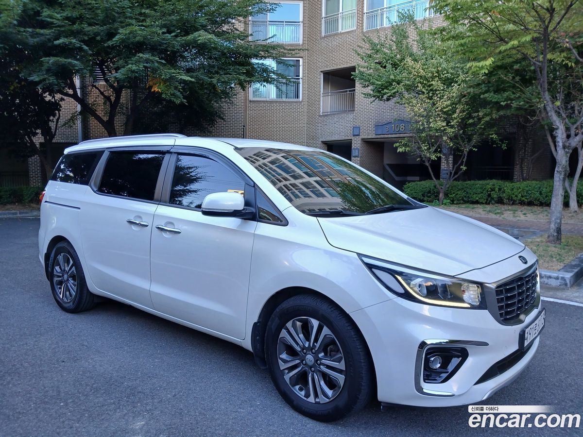 Kia Canival