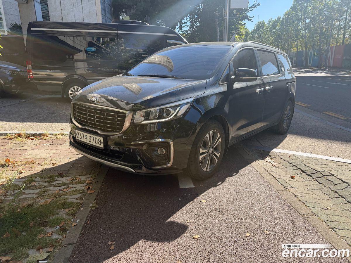 Kia Canival
