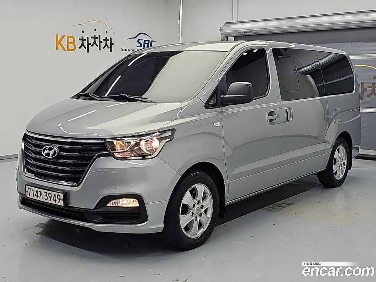 Hyundai Starex