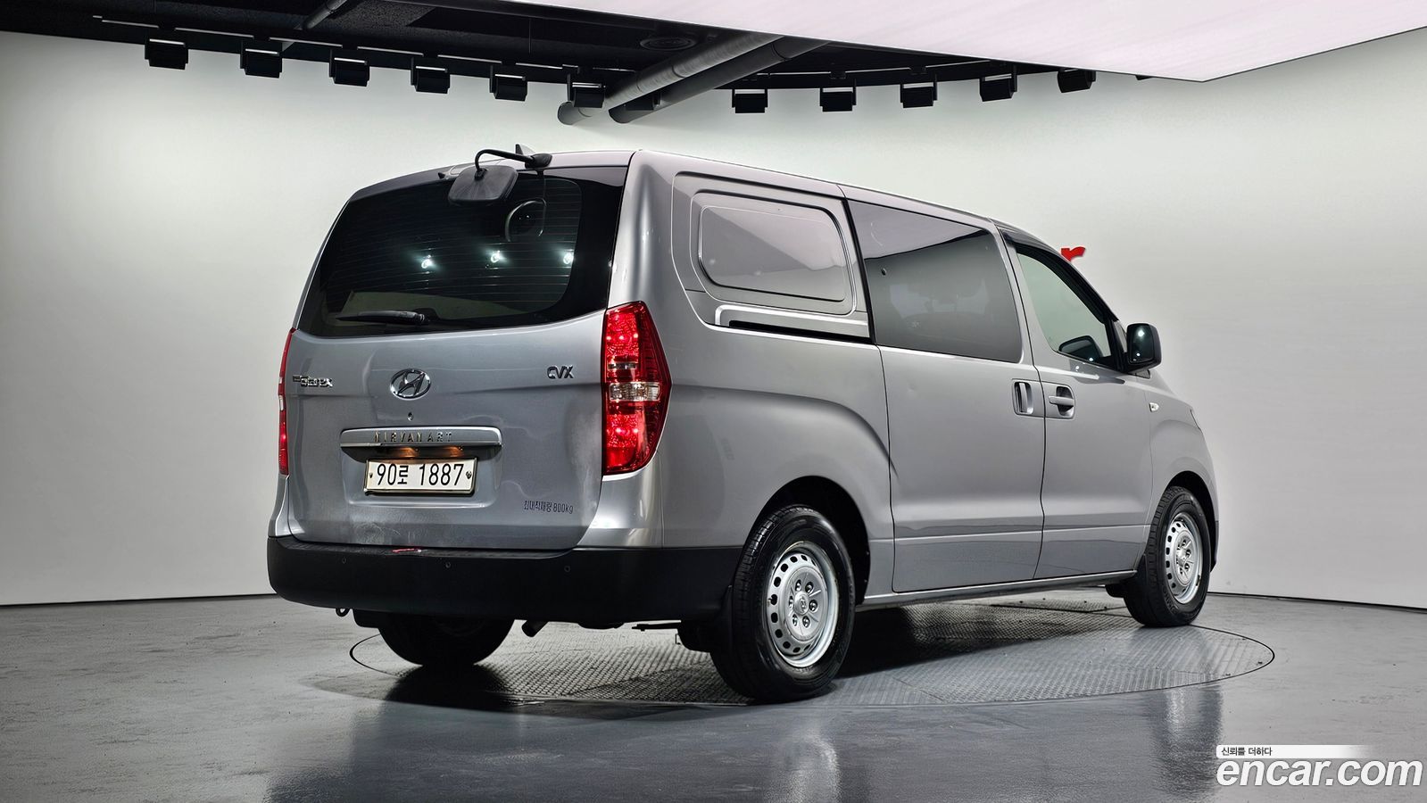 Hyundai Starex