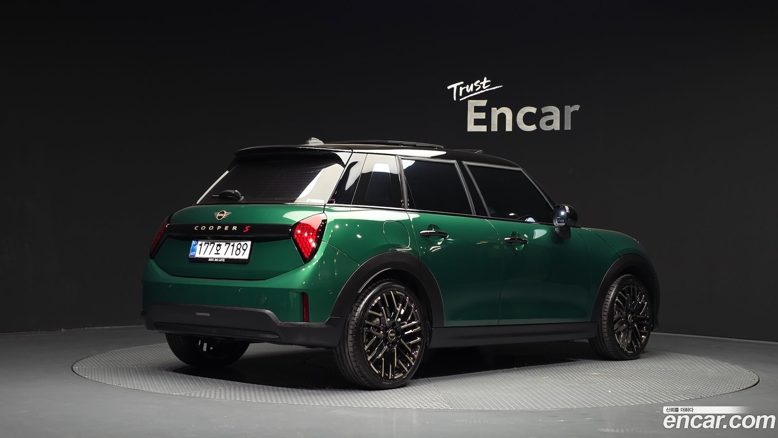 Mini Cooper Mk4