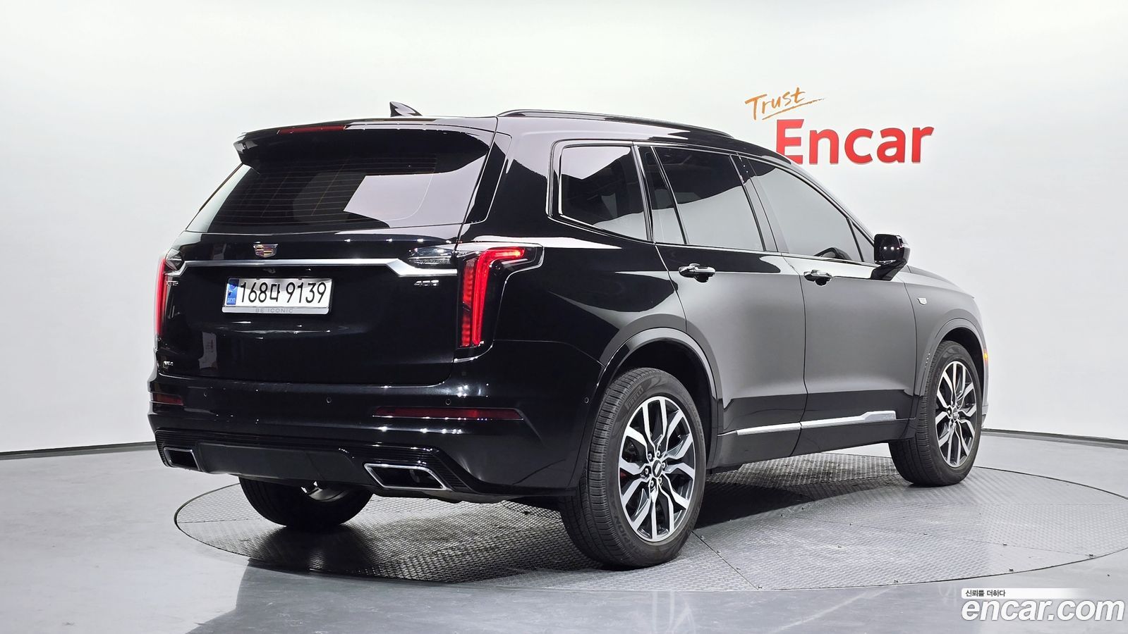 Cadillac XT6