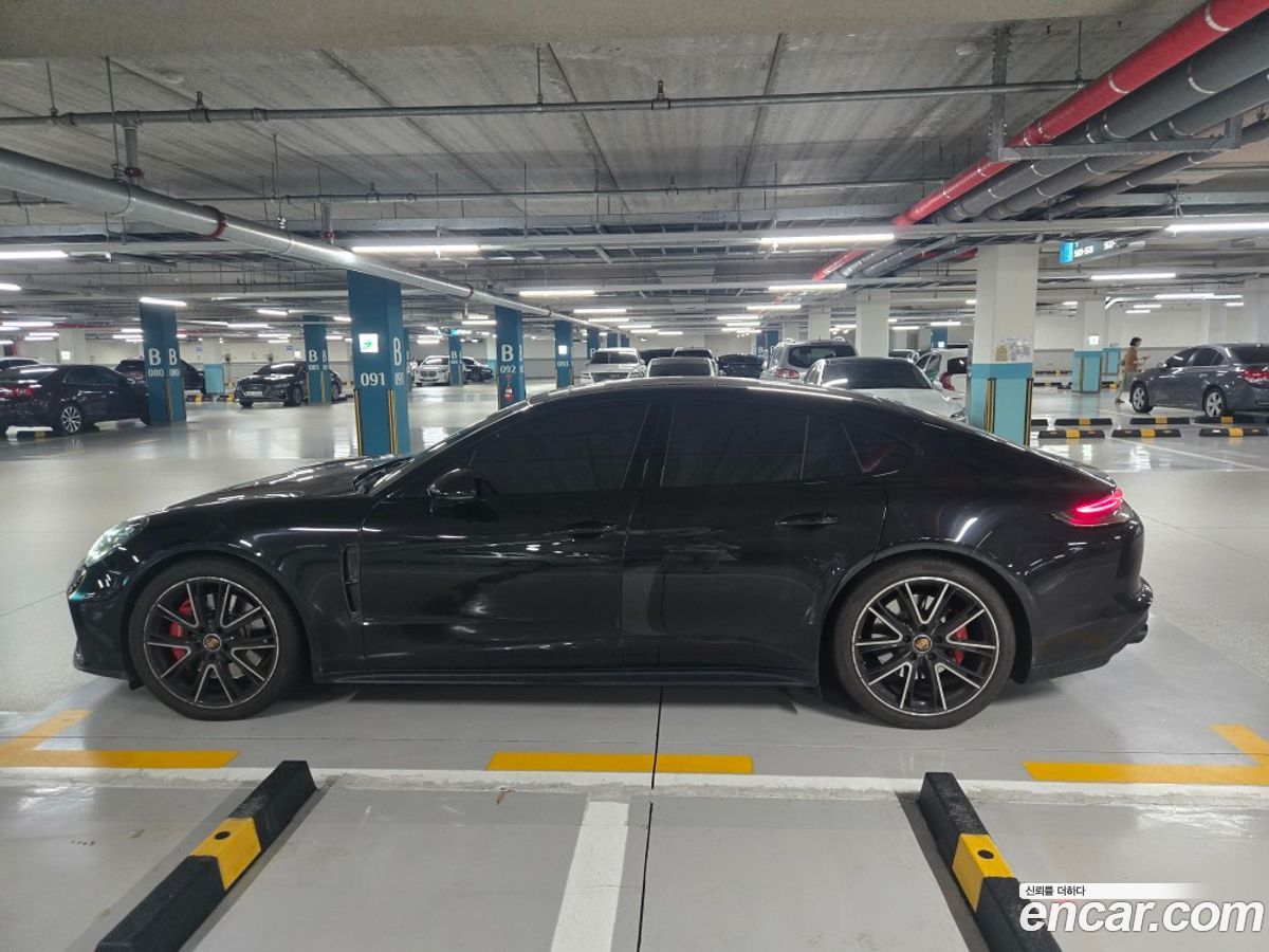 Porsche Panamera