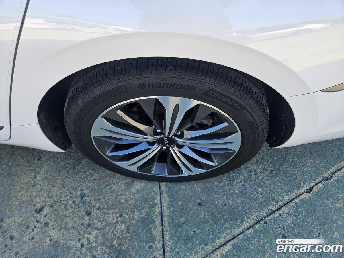 Kia K8