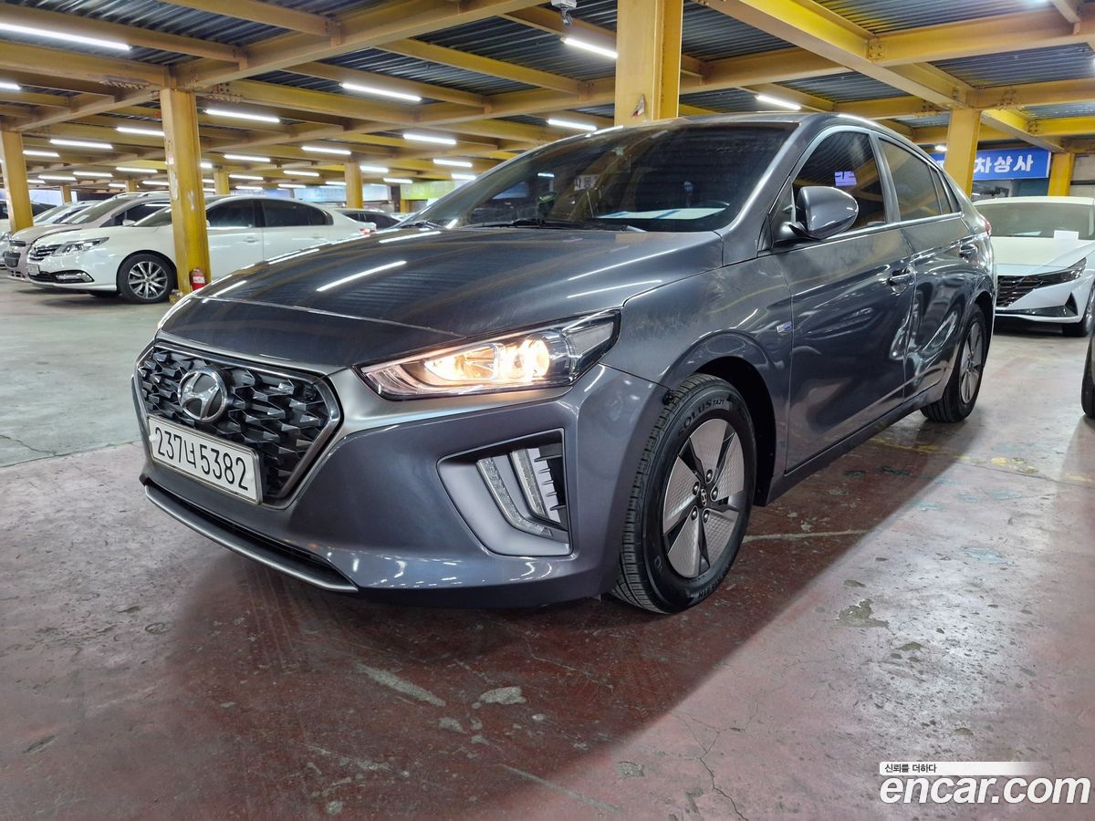 Hyundai Ioniq