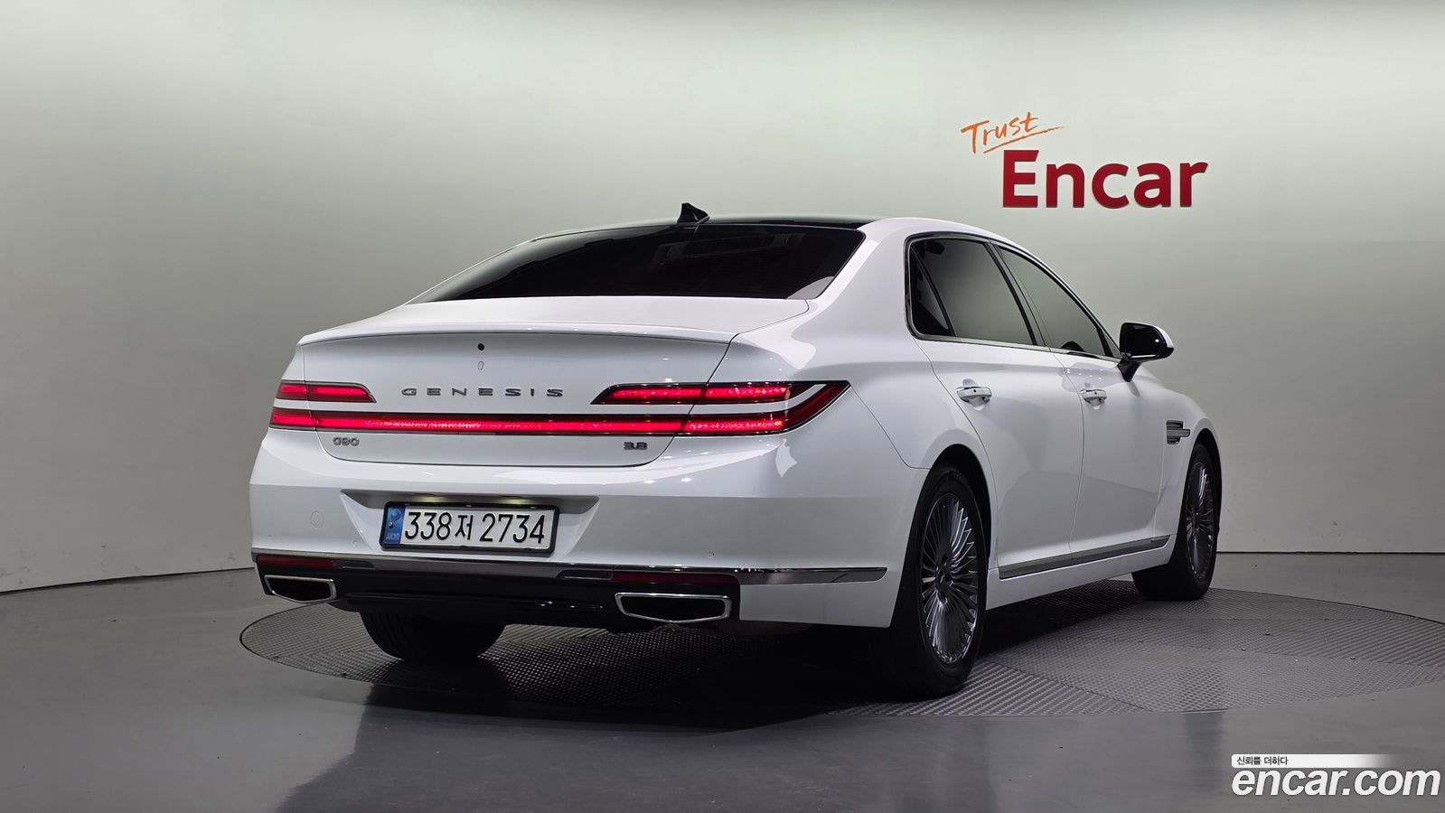 Genesis G90