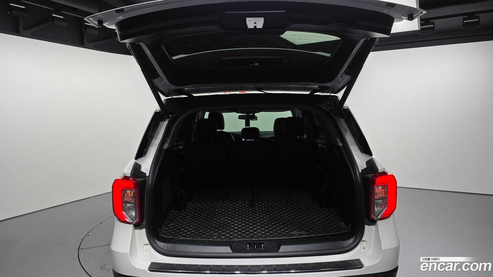 Ford Explorer Mk6