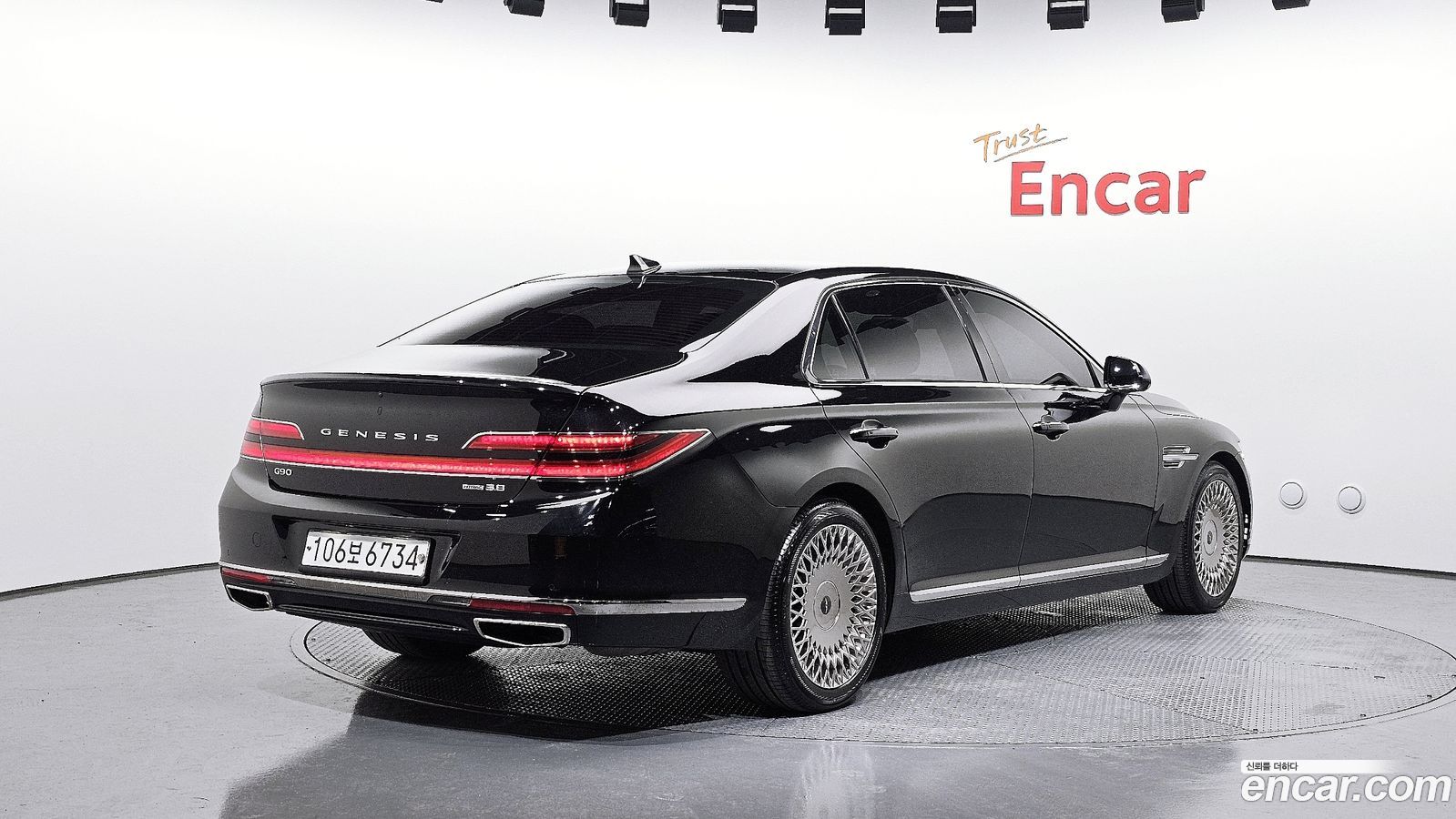 Genesis G90