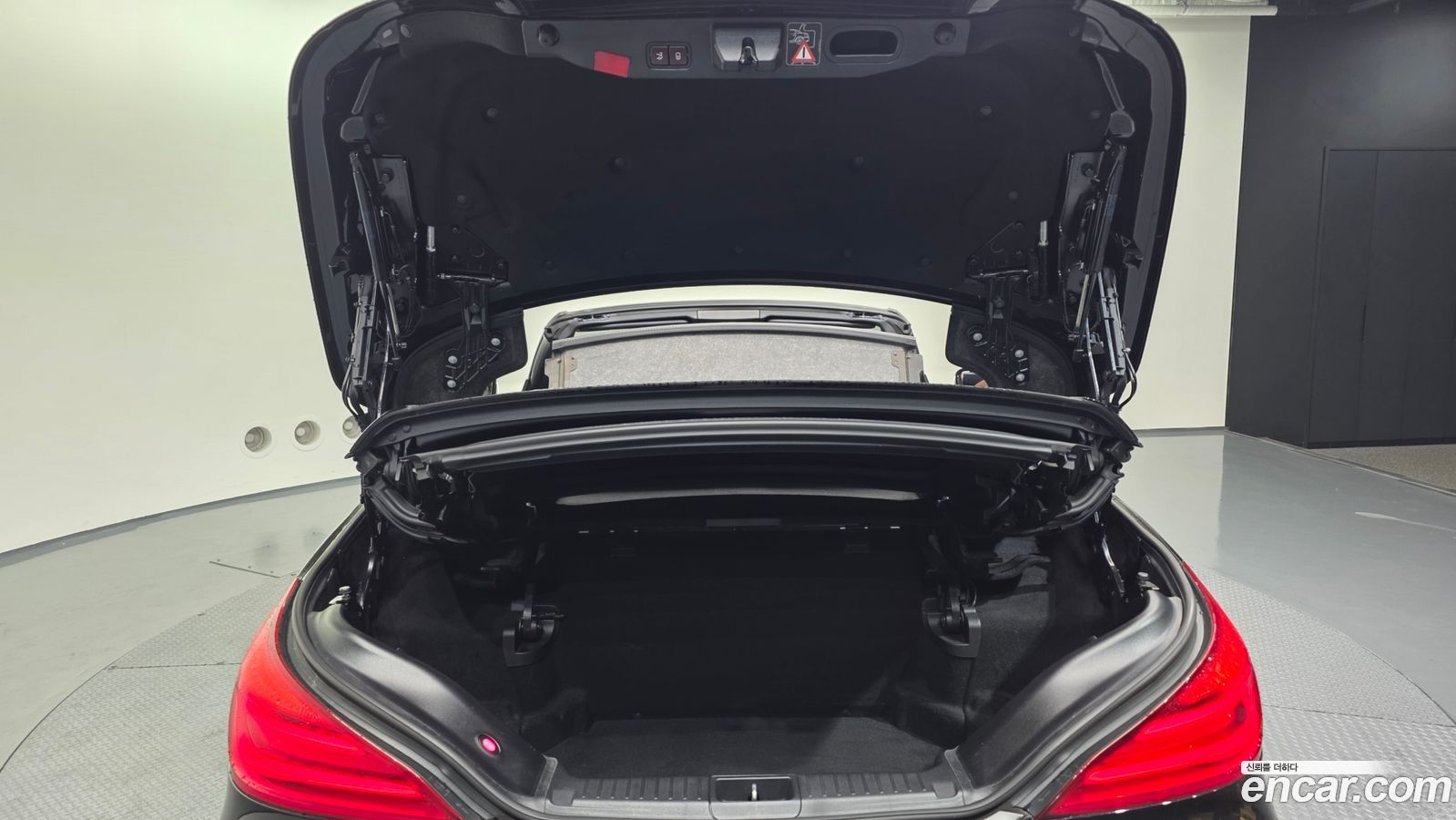 Mercedes-Benz SL-Class