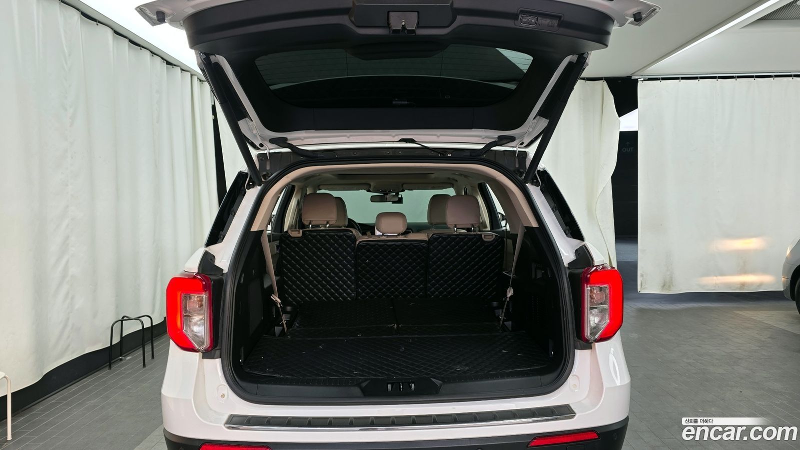 Ford Explorer Mk6