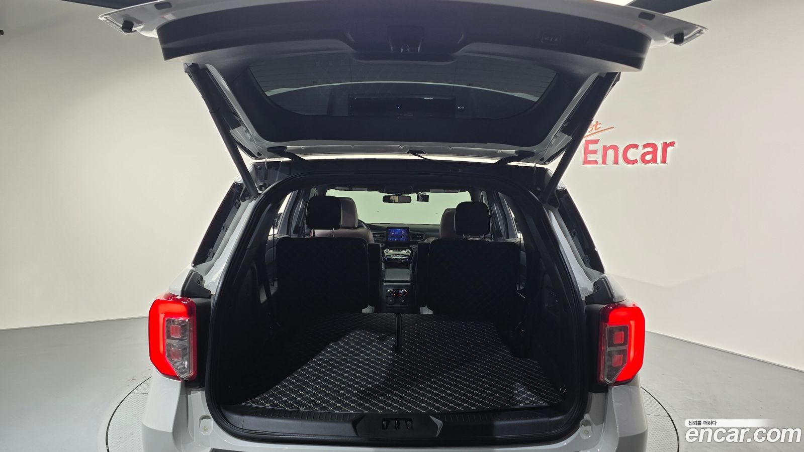 Ford Explorer Mk6