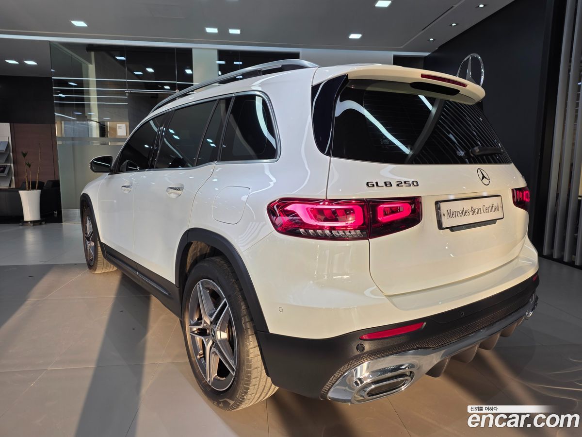 Mercedes-Benz GLB-Class