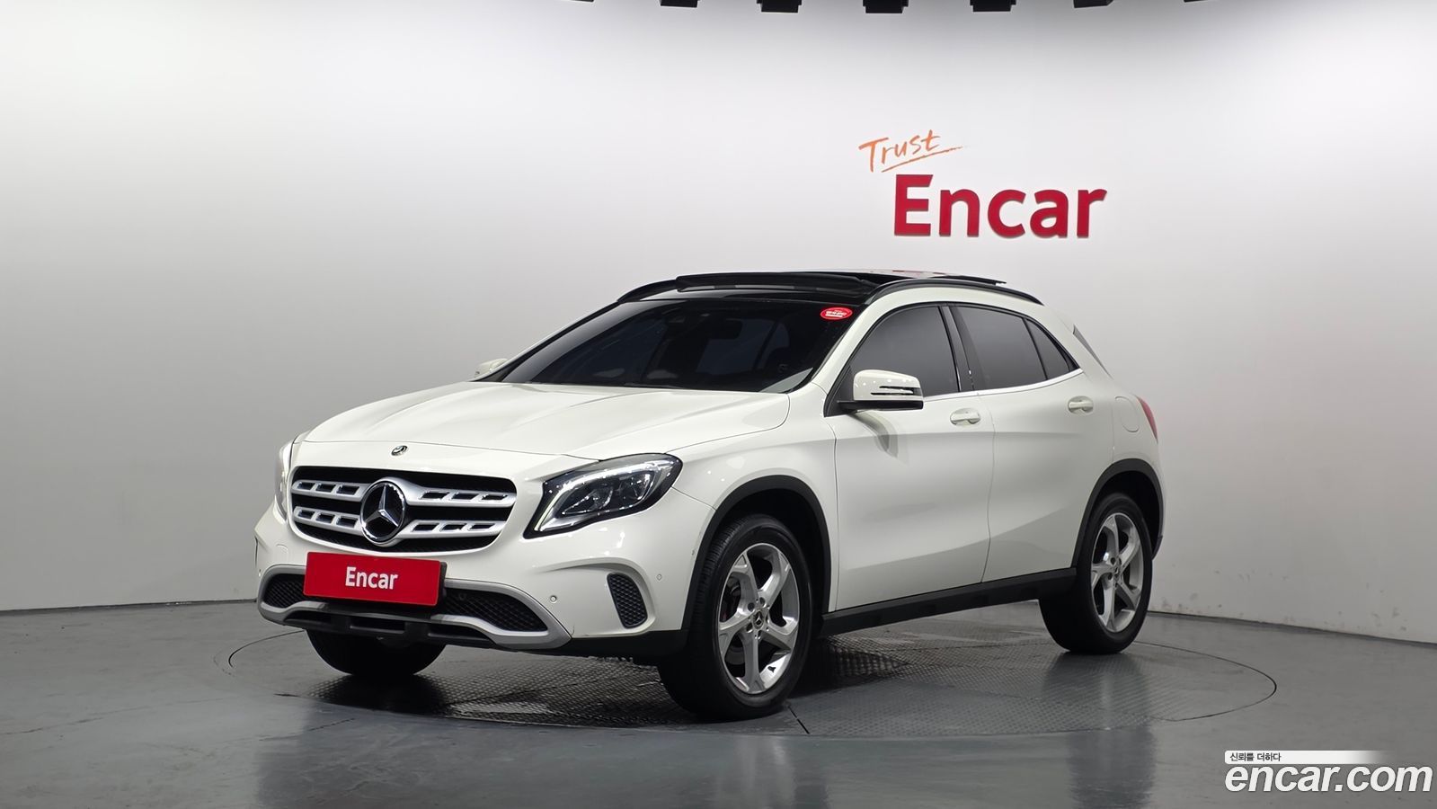 Mercedes-Benz GLA-Class