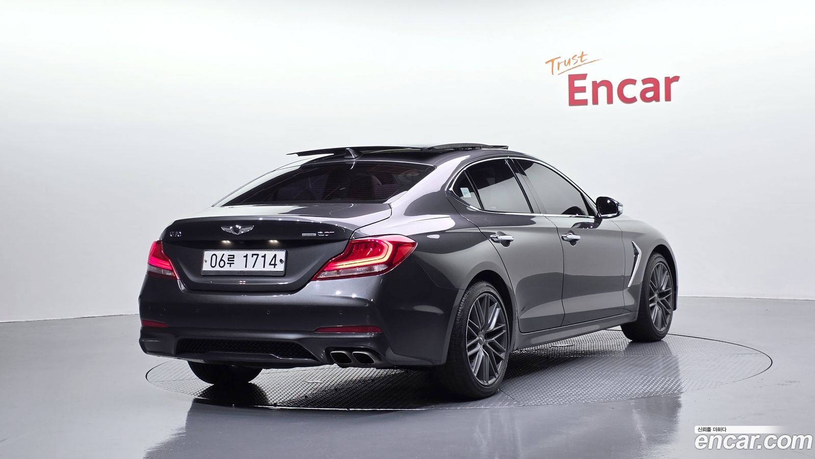 Genesis G70