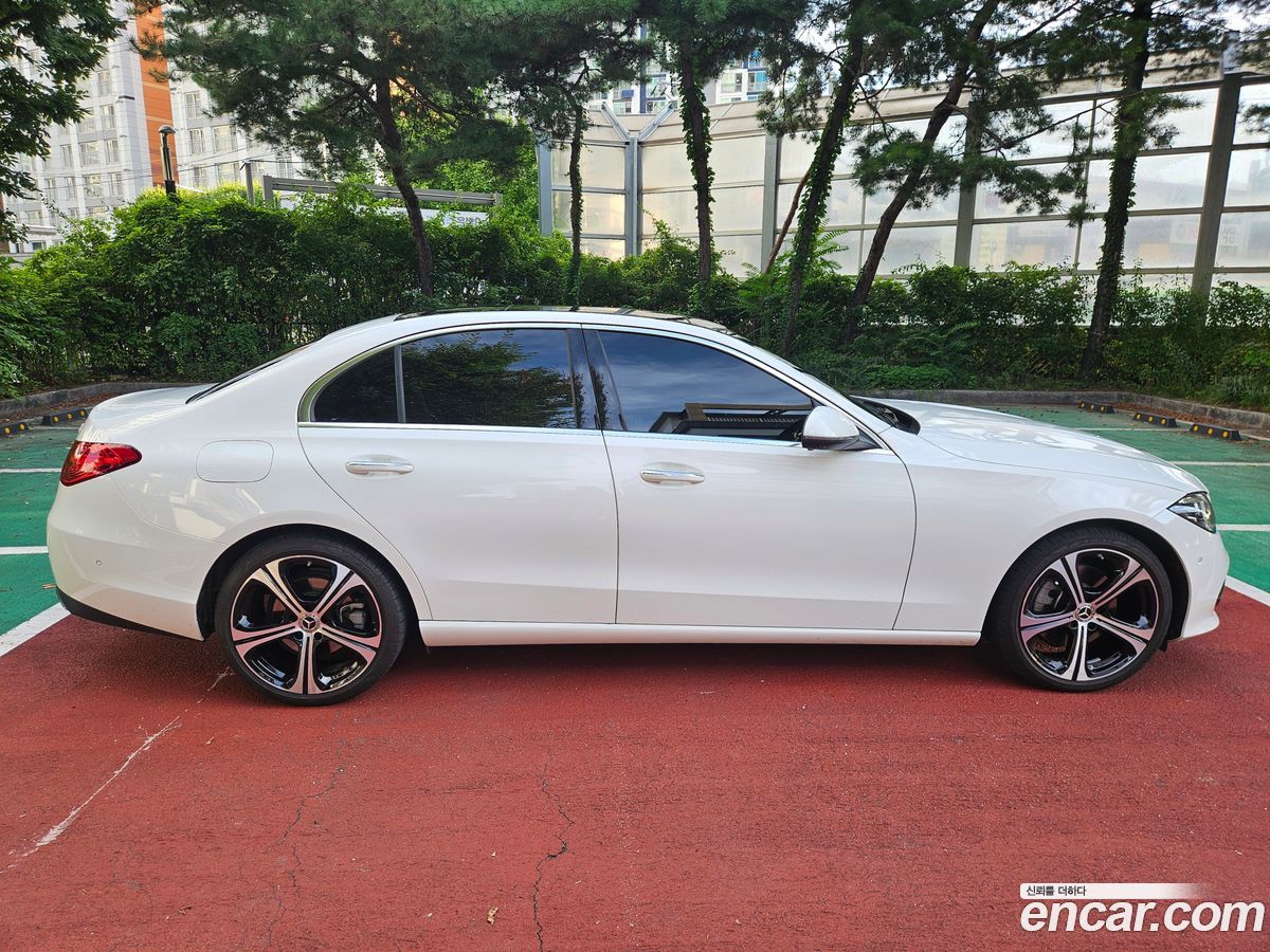 Mercedes-Benz C-Class