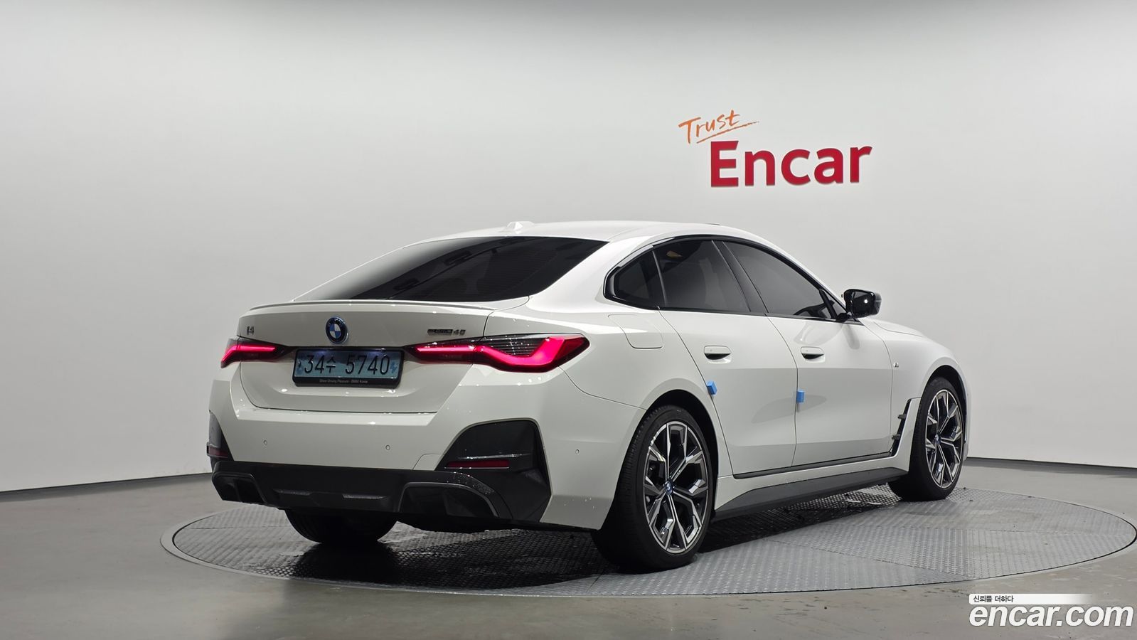 BMW i4