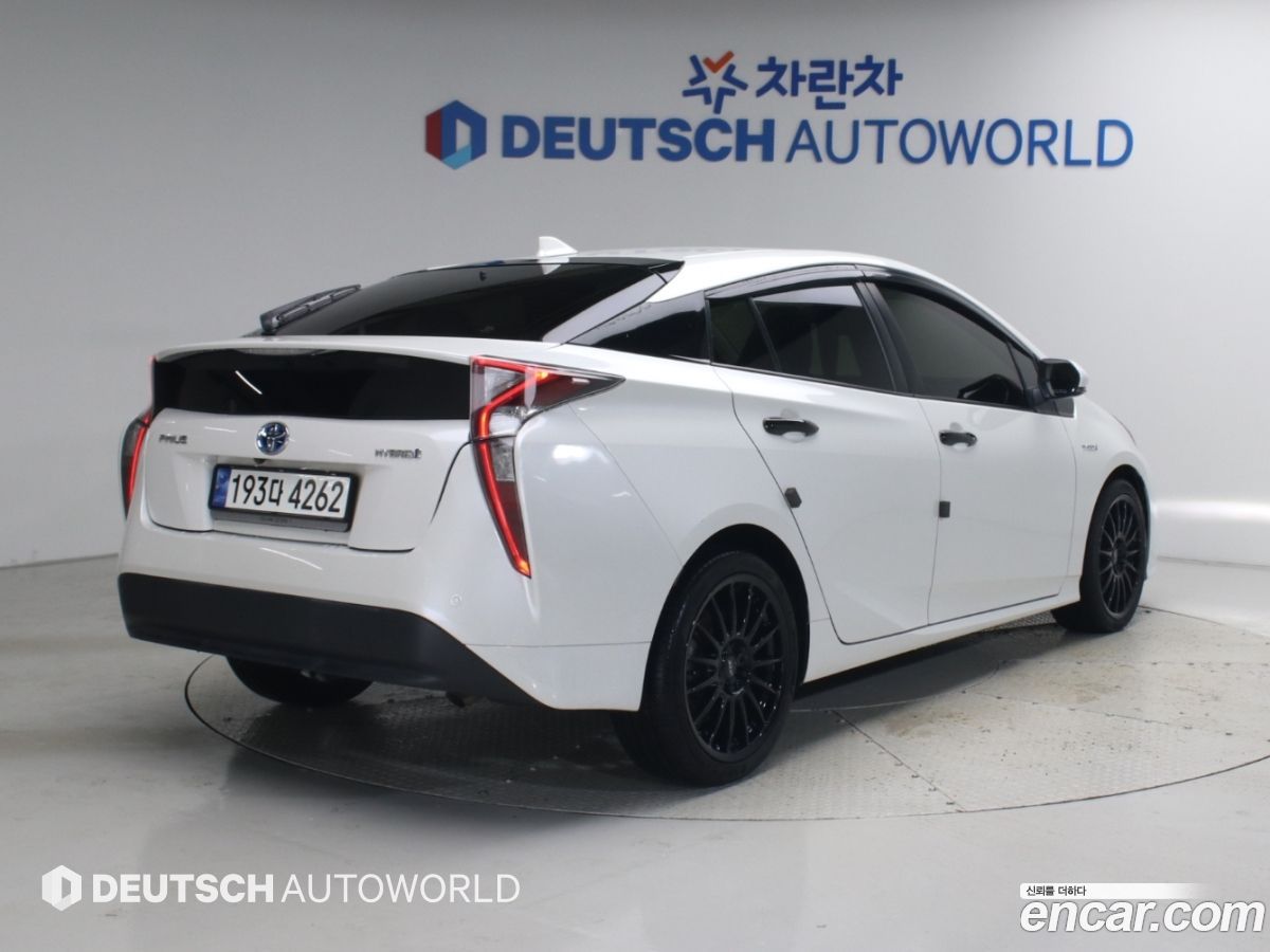 Toyota Prius Mk4