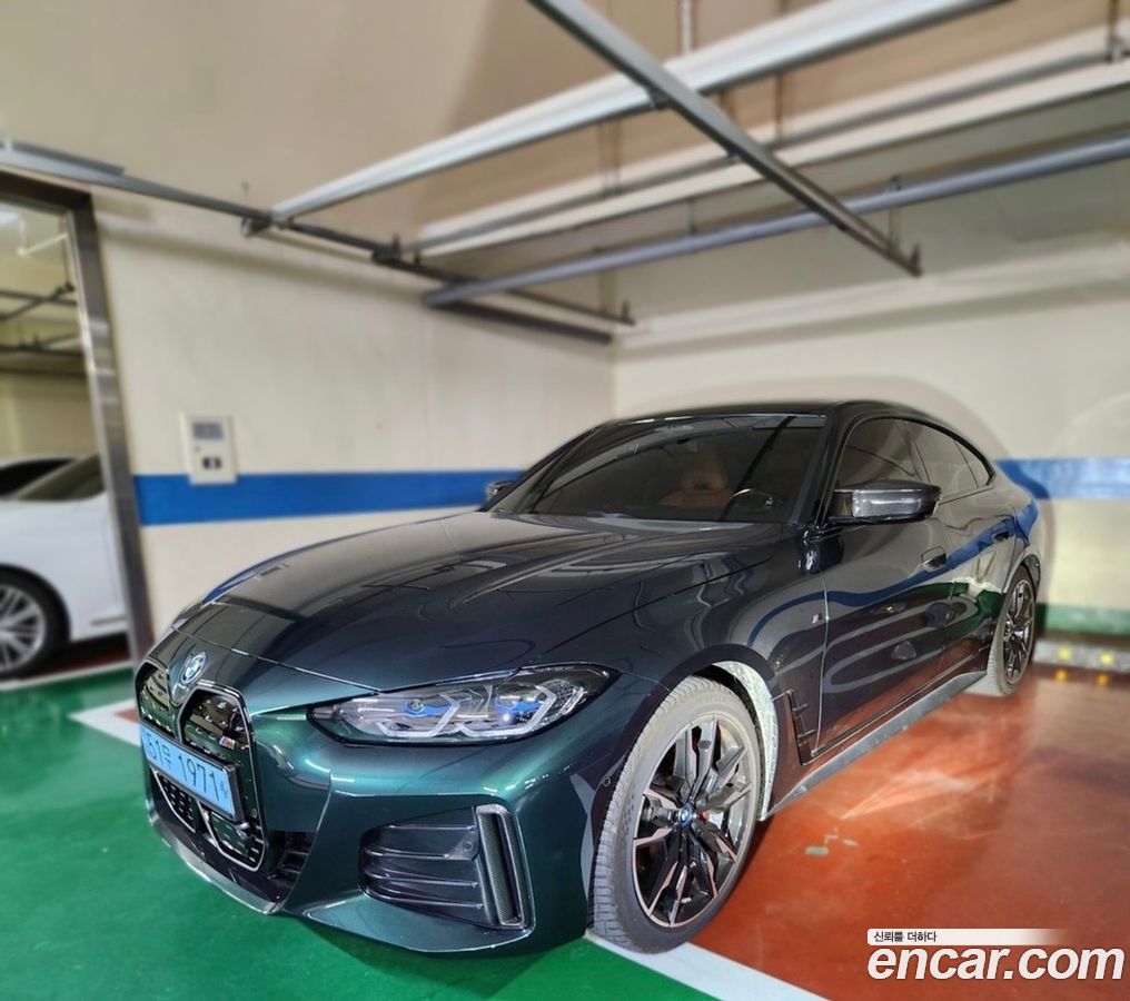 BMW i4
