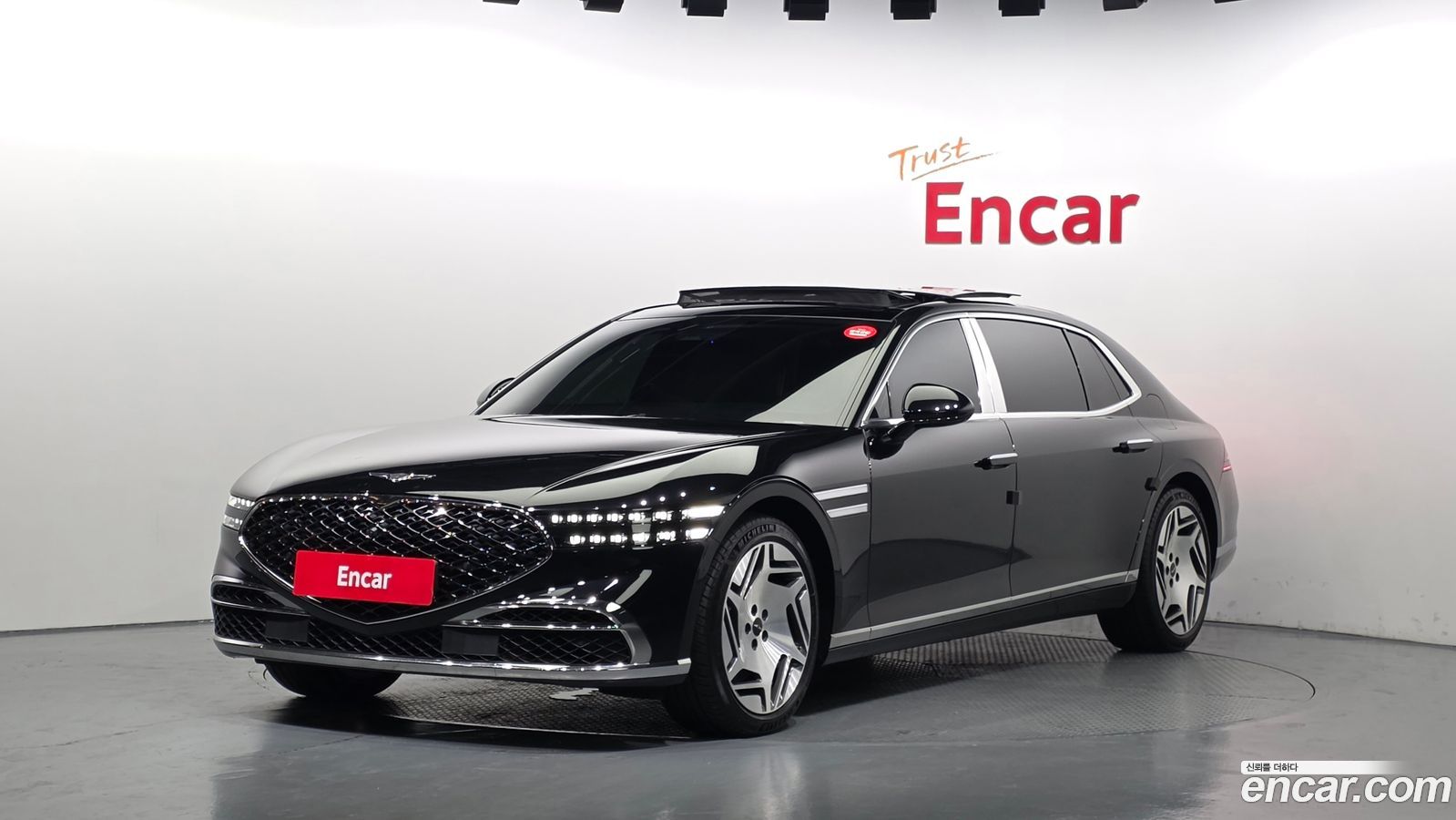 Genesis G90