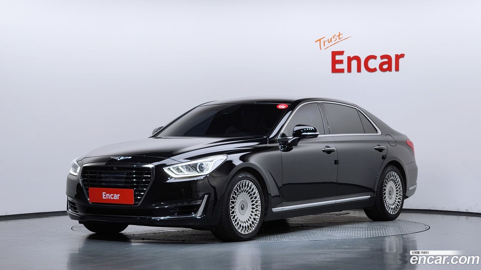 Genesis EQ900