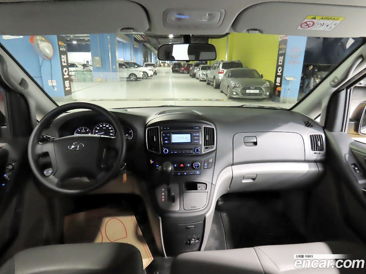 Hyundai Starex