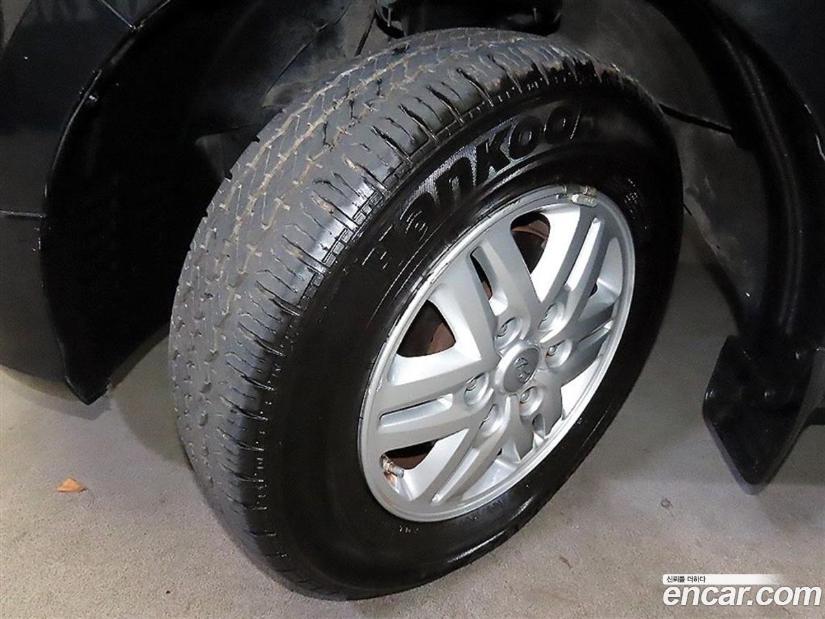 Hyundai Starex