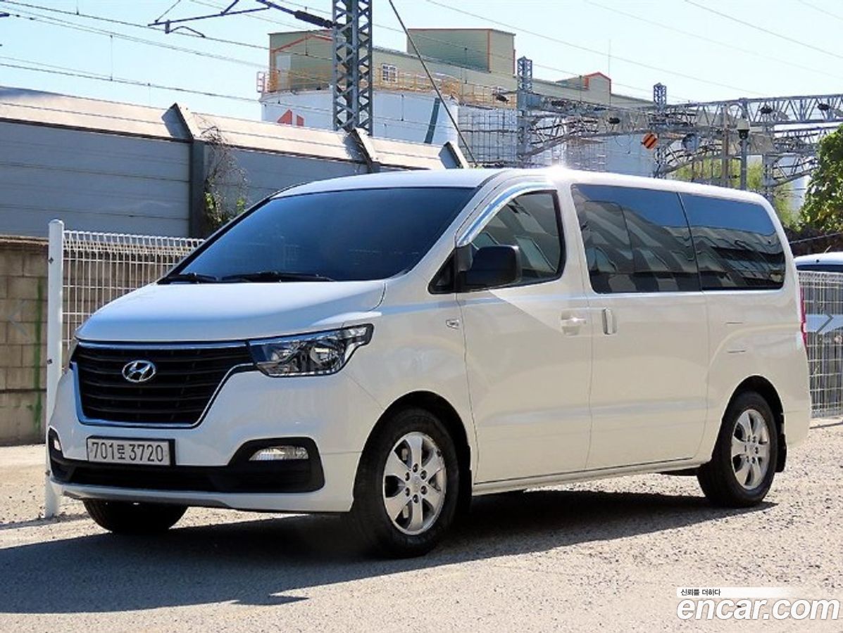 Hyundai Starex