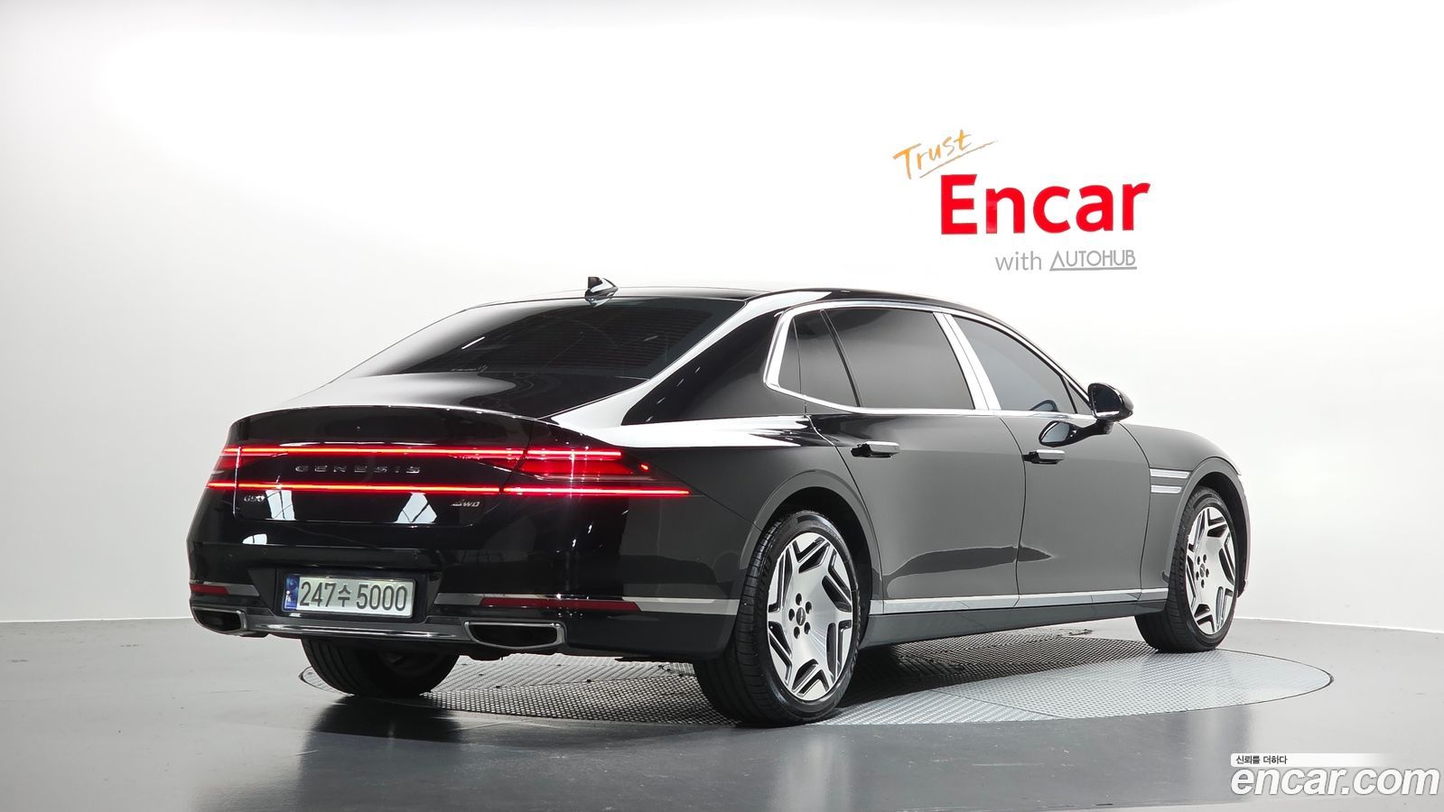 Genesis G90