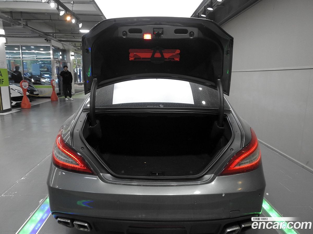 Mercedes-Benz CLS-Class