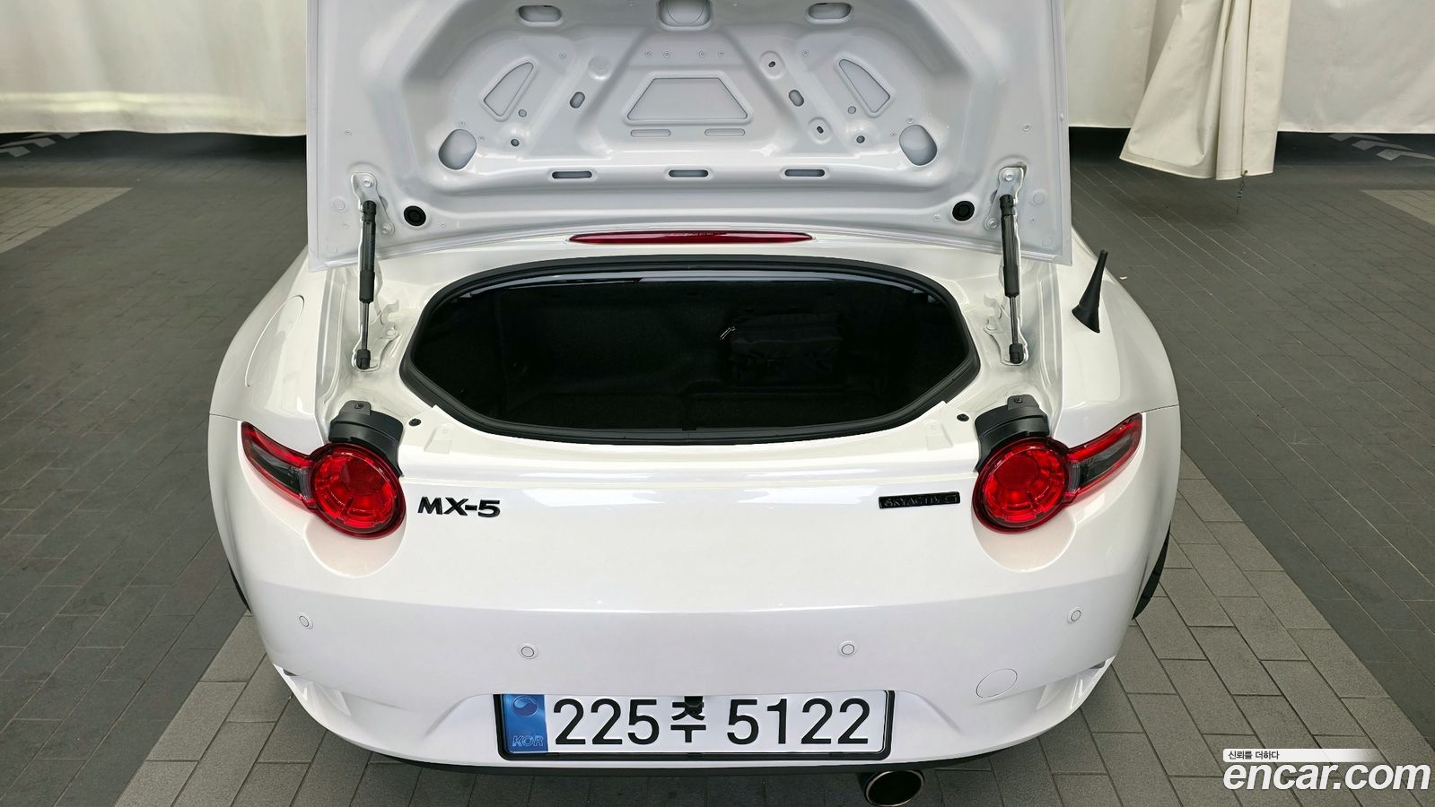 Mazda MX-5 Miata