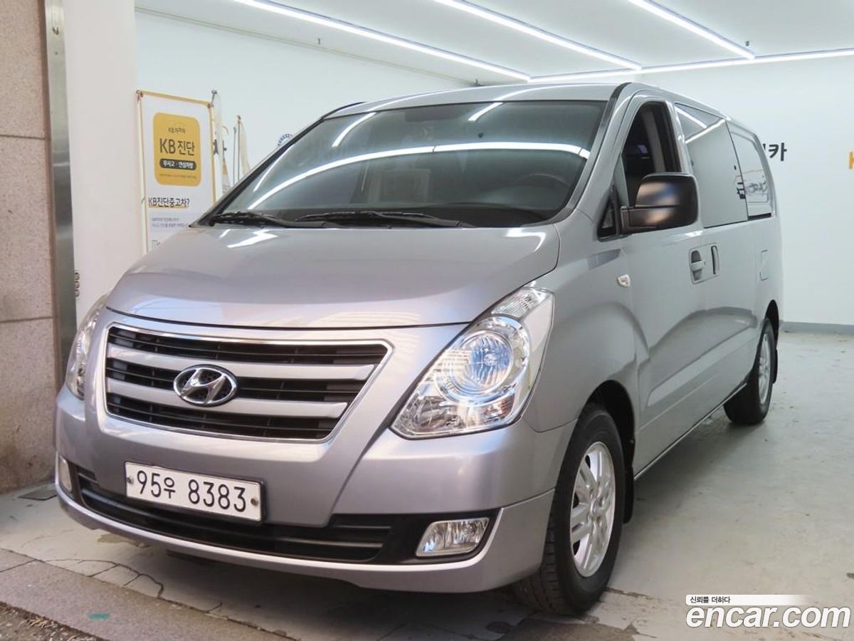 Hyundai Starex