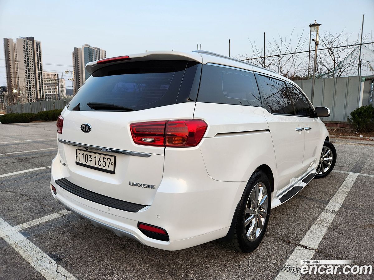 Kia Canival