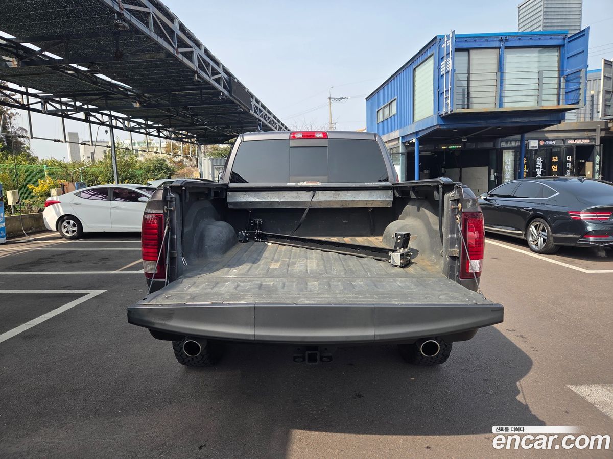 Dodge Ram Pick Up