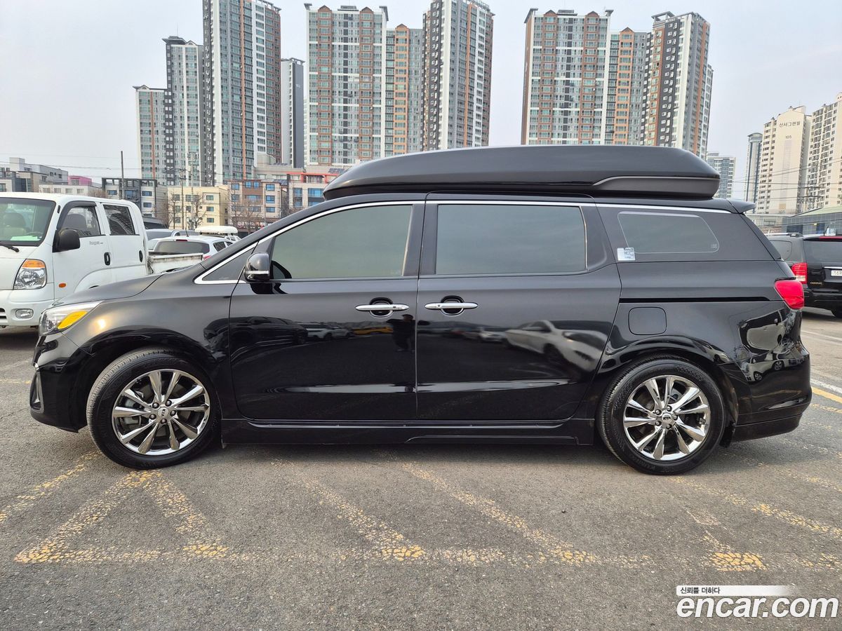 Kia Canival