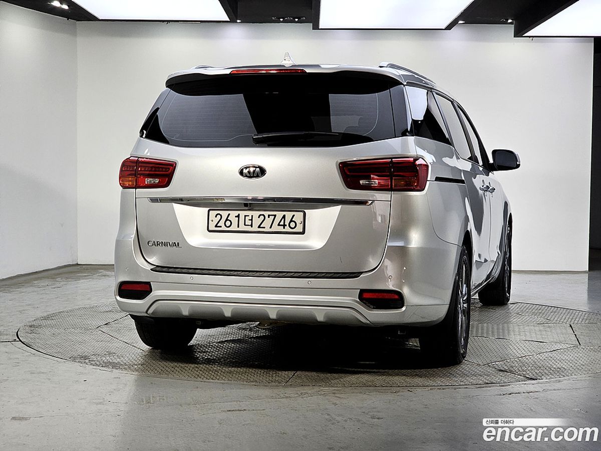 Kia Canival