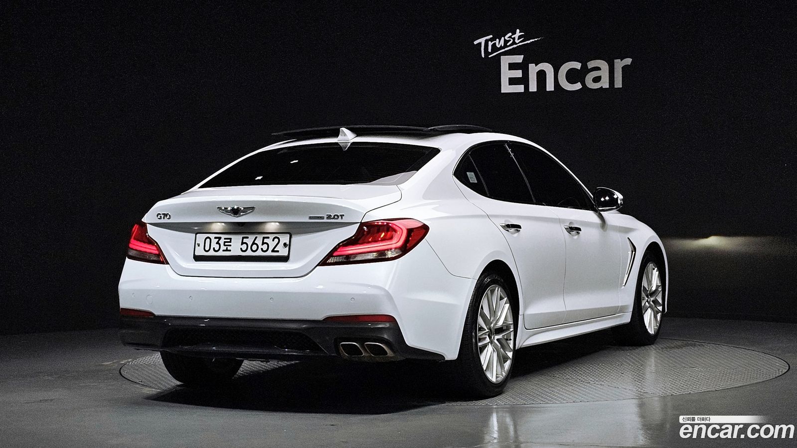 Genesis G70