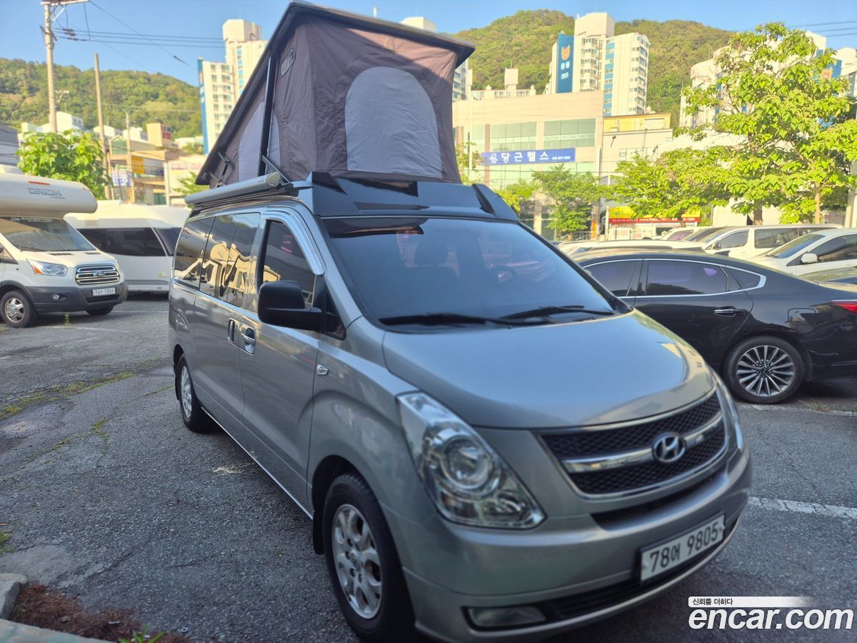 Hyundai Starex