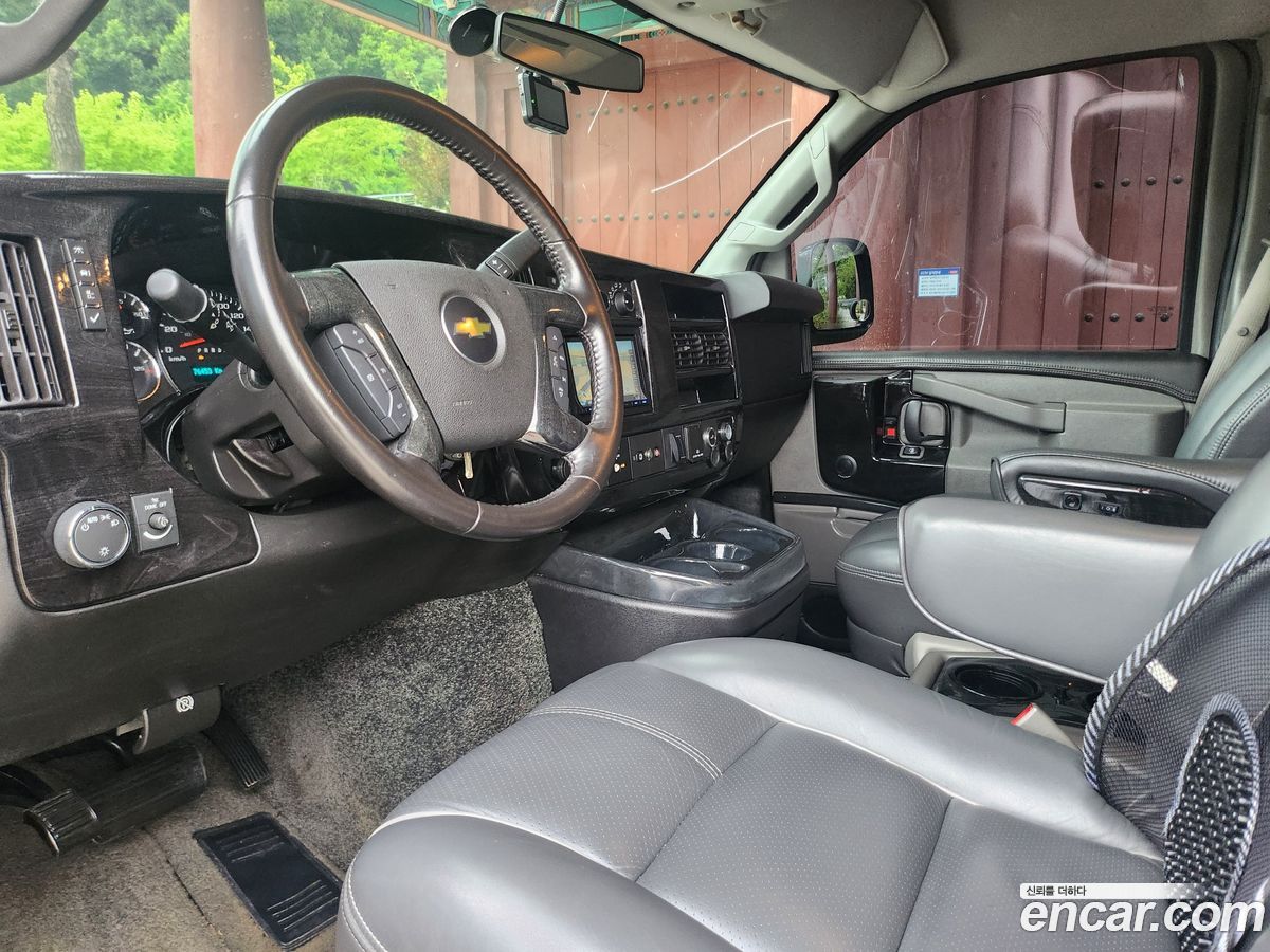 Chevrolet Express Van