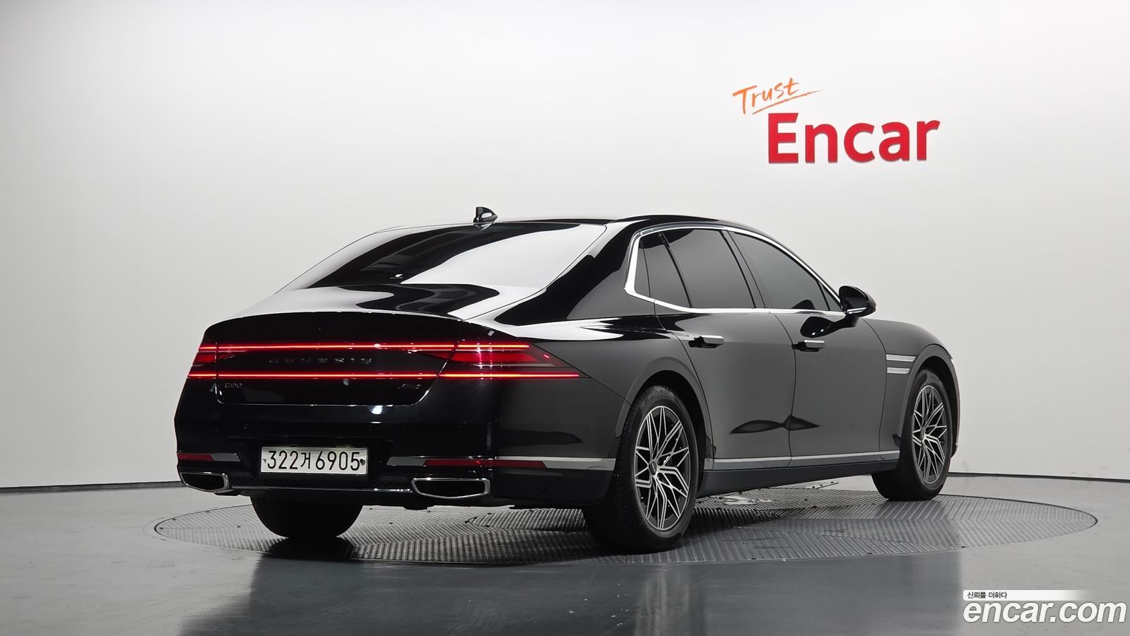 Genesis G90
