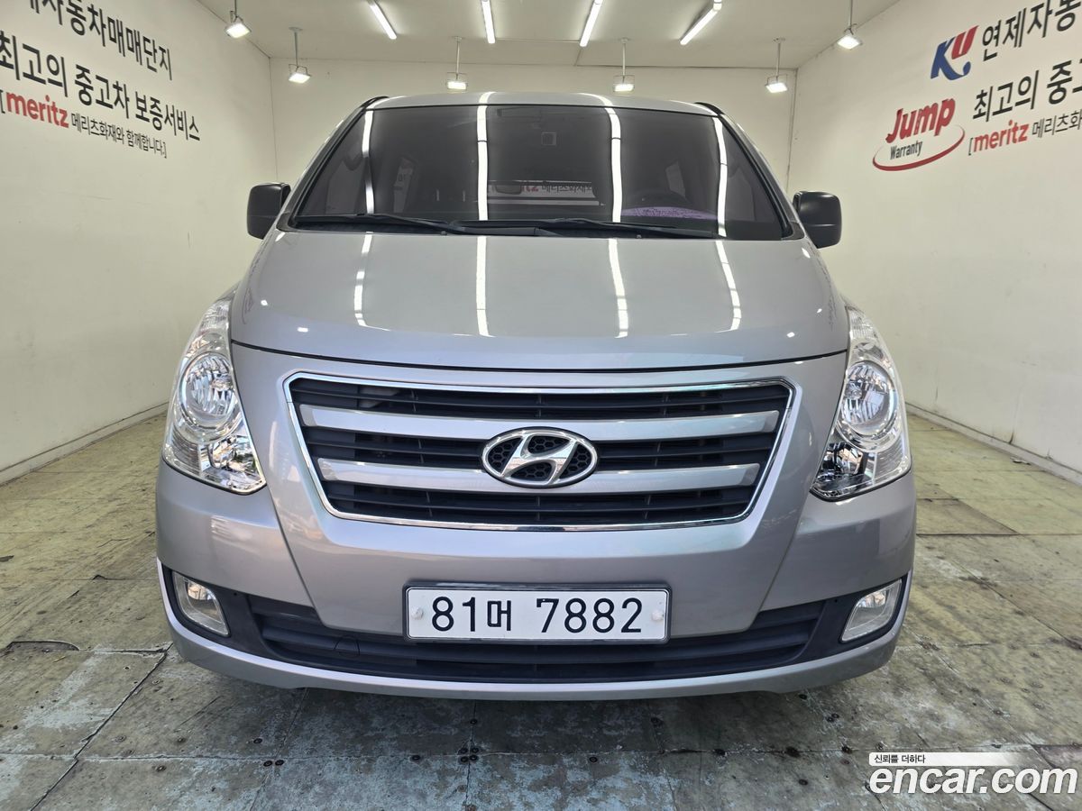 Hyundai Starex