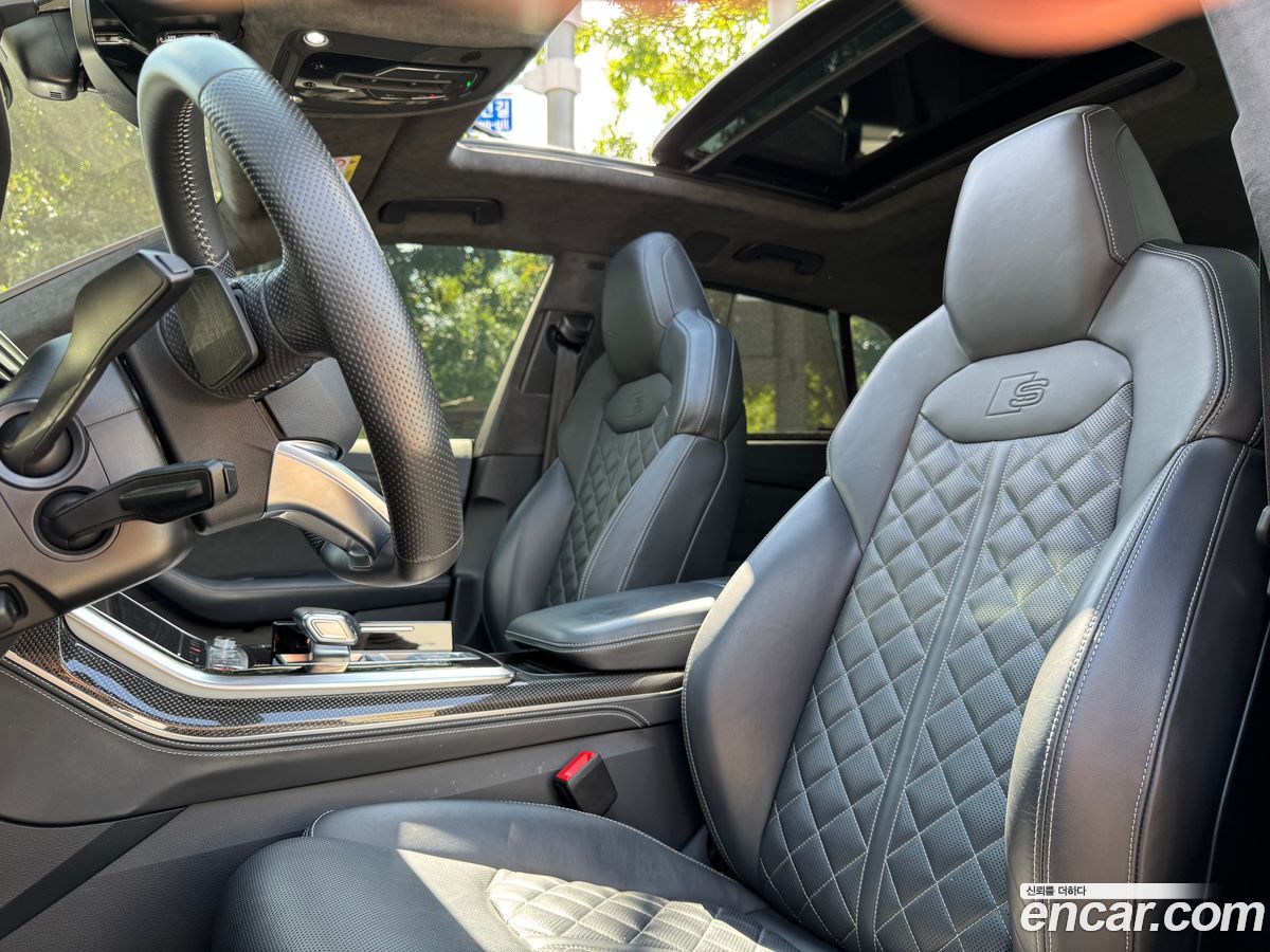 Audi SQ8