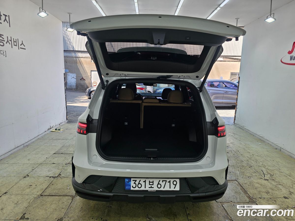 Renault-KoreaSamsung Grand Koleos
